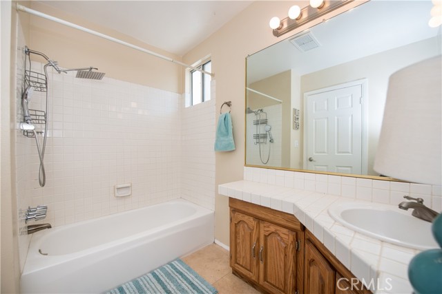 Detail Gallery Image 20 of 35 For 323 N Woods Ave, Fullerton,  CA 92832 - 2 Beds | 2 Baths