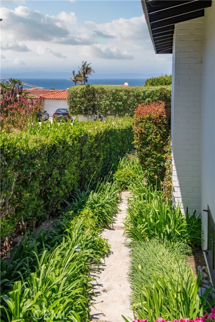 Detail Gallery Image 35 of 46 For 516 via Media, Palos Verdes Estates,  CA 90274 - 3 Beds | 2/1 Baths