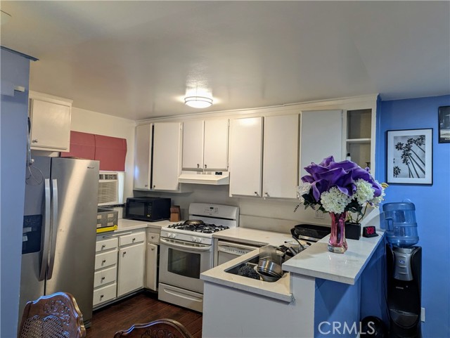 Detail Gallery Image 14 of 23 For 18530 Hatteras St Unit 329, Tarzana,  CA 91356 - 1 Beds | 1 Baths