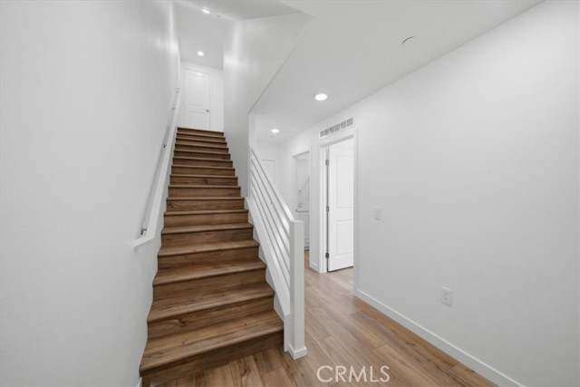 Detail Gallery Image 3 of 35 For 2542 Hepburn St, South El Monte,  CA 91733 - 4 Beds | 3/1 Baths