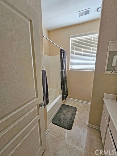 Detail Gallery Image 10 of 16 For 209 Furyk Way, Hemet,  CA 92545 - 2 Beds | 2 Baths