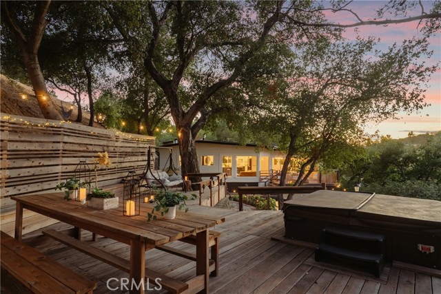 9570 Amoret Drive, Tujunga CA: https://media.crmls.org/medias/809e56a9-46c3-41c5-a740-6a5207772ca2.jpg