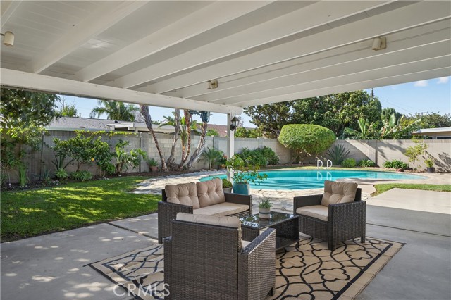 Detail Gallery Image 27 of 37 For 1610 E 20th St, Santa Ana,  CA 92705 - 3 Beds | 2 Baths