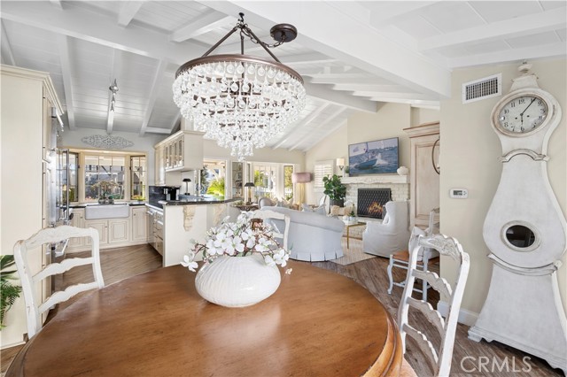 708 Orchid Avenue, Corona del Mar CA: https://media.crmls.org/medias/809f67be-4dd3-4586-8680-eaecf4eb1789.jpg