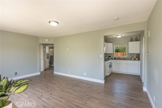 Detail Gallery Image 4 of 24 For 1033 Barney St, Merced,  CA 95340 - 3 Beds | 1 Baths