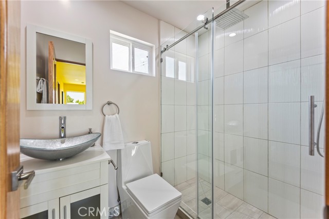 5606 White Oaks Avenue, Encino CA: https://media.crmls.org/medias/809fb006-0be2-4a86-b073-888aa0c23c8e.jpg