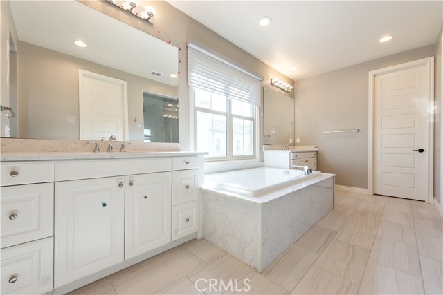 58 Dublin, Irvine CA: https://media.crmls.org/medias/80a00c56-d4d8-42aa-85ce-02b69764c867.jpg