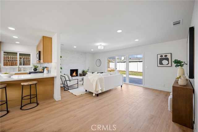 Detail Gallery Image 3 of 42 For 7041 Cameo St, Rancho Cucamonga,  CA 91701 - 4 Beds | 2 Baths