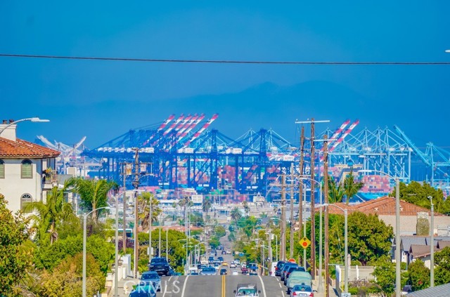 1239 S Patton Avenue, San Pedro CA: https://media.crmls.org/medias/80a0d62b-bea4-4768-a4a7-b26e0fb900e1.jpg