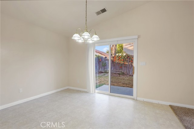 Detail Gallery Image 5 of 29 For 11017 Tipperary Dr, Bakersfield,  CA 93311 - 4 Beds | 2 Baths