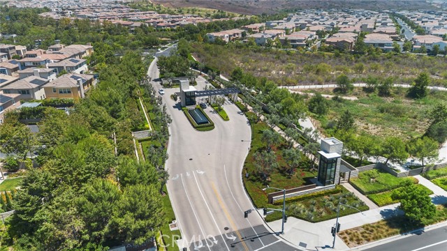 53 Thrasher, Irvine CA: https://media.crmls.org/medias/80a16f69-f33b-47ed-9fc3-5537ad783afa.jpg
