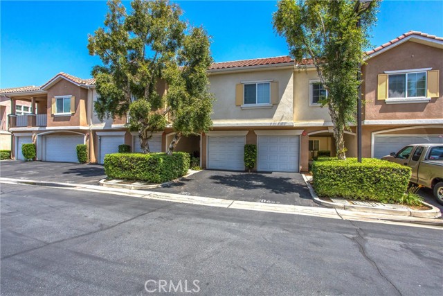 93 Kansas Street, Redlands CA: https://media.crmls.org/medias/80a1777e-a1ca-4910-9470-5e9b1cb59751.jpg