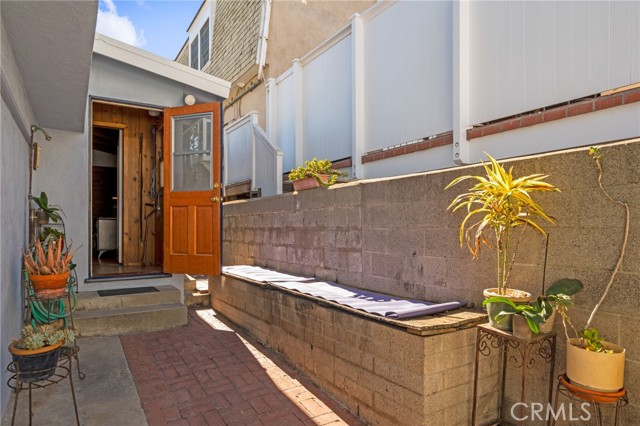 429 1st Street, Manhattan Beach, California 90266, 5 Bedrooms Bedrooms, ,1 BathroomBathrooms,Residential,Sold,1st,PV24022554