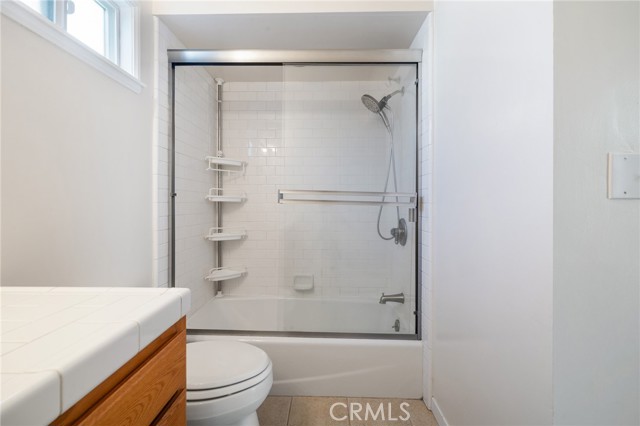 Detail Gallery Image 14 of 34 For 10530 Mcvine Ave, Sunland,  CA 91040 - 2 Beds | 2 Baths