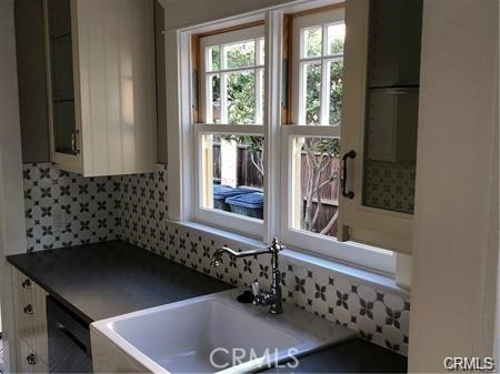 Detail Gallery Image 5 of 13 For 585 E Culver Ave, Orange,  CA 92866 - 2 Beds | 2 Baths