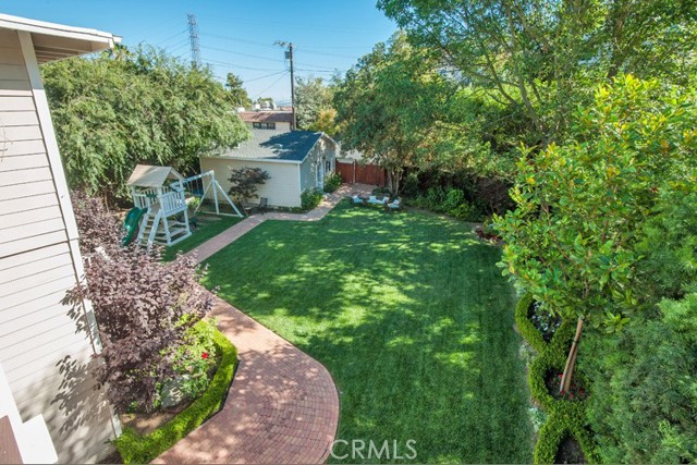 Detail Gallery Image 24 of 27 For 7120 Pacific View Dr, Los Angeles,  CA 90068 - 5 Beds | 4 Baths
