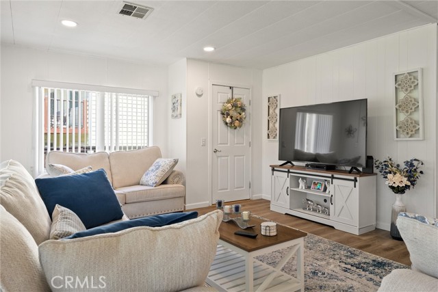 Detail Gallery Image 14 of 47 For 557 Silver Leaf Dr, Oroville,  CA 95966 - 2 Beds | 2 Baths