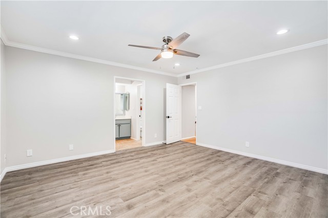 Detail Gallery Image 13 of 27 For 10220 Zelzah Ave #3,  Northridge,  CA 91325 - 2 Beds | 2/1 Baths