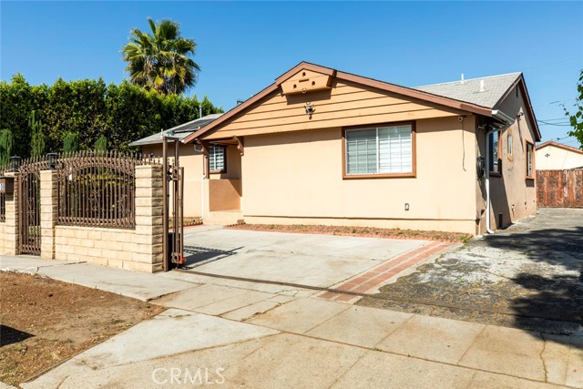 Detail Gallery Image 3 of 57 For 7106 Teesdale Ave, North Hollywood,  CA 91605 - 3 Beds | 2 Baths