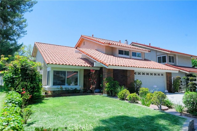 16329 Cherry Fall Lane, Cerritos CA: https://media.crmls.org/medias/80a6d2a7-df89-443c-bc79-0eb00f461883.jpg
