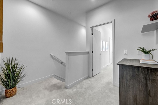 5092 Long Beach photo 15