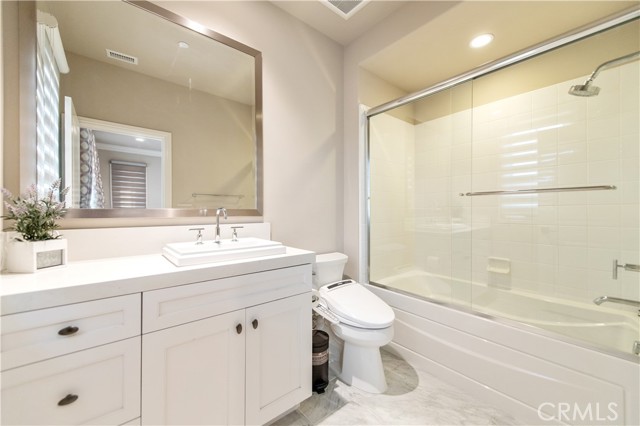 Detail Gallery Image 41 of 58 For 104 Quiet Place, Irvine,  CA 92602 - 4 Beds | 4/1 Baths