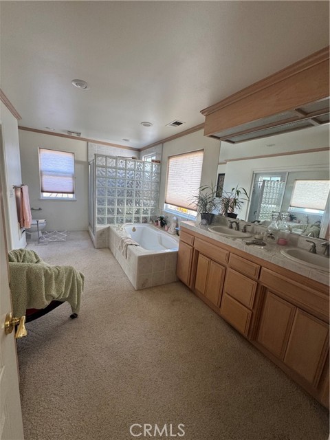 Detail Gallery Image 12 of 19 For 429 Croyden Ln, Cambria,  CA 93428 - 3 Beds | 3 Baths