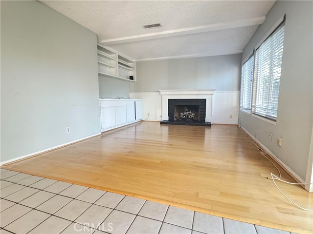 14371 Miro CT, Irvine CA: https://media.crmls.org/medias/80ab1486-5862-4def-94ed-d5bb5bff52a0.jpg