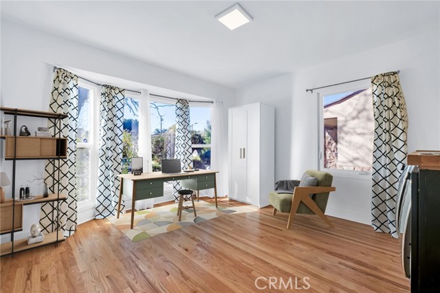 Detail Gallery Image 13 of 29 For 6630 Mclennan, Lake Balboa,  CA 91406 - 3 Beds | 2 Baths