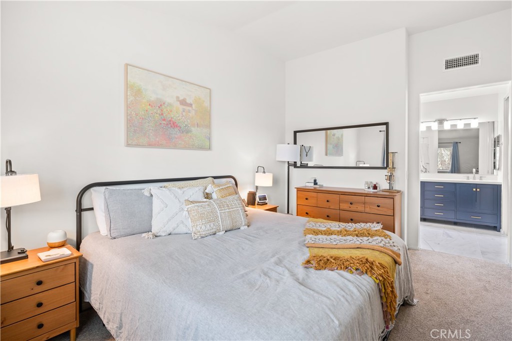 80ac71d4 1012 4520 89df 8e344184bbd0