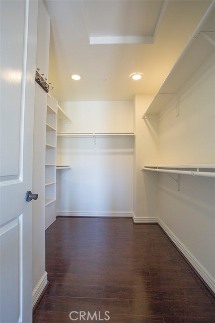 Detail Gallery Image 8 of 17 For 2621 Carnegie Ln #C,  Redondo Beach,  CA 90278 - 3 Beds | 2/1 Baths
