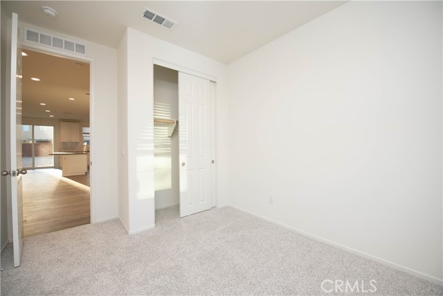 Detail Gallery Image 7 of 19 For 12614 Edina Ct, Victorville,  CA 92392 - 5 Beds | 2/1 Baths