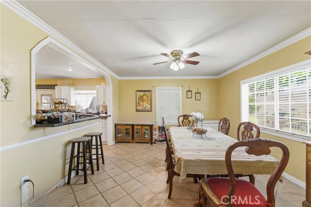 Detail Gallery Image 6 of 27 For 155 E Barclay, Long Beach,  CA 90805 - – Beds | – Baths