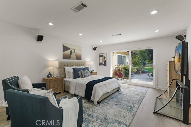 Detail Gallery Image 46 of 62 For 18760 Wells, Tarzana,  CA 91356 - 5 Beds | 4 Baths