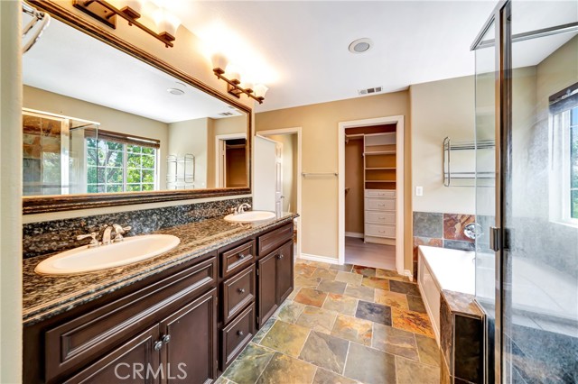 Detail Gallery Image 27 of 65 For 27735 Summer Grove Pl, Valencia,  CA 91354 - 4 Beds | 3 Baths