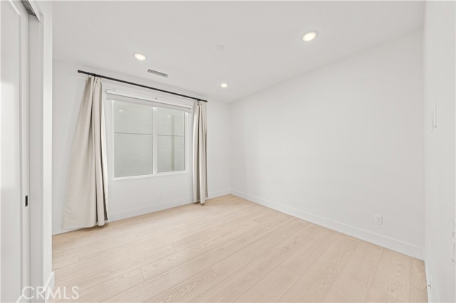 Detail Gallery Image 21 of 56 For 16376 Veterans, Tustin,  CA 92782 - 4 Beds | 3/1 Baths