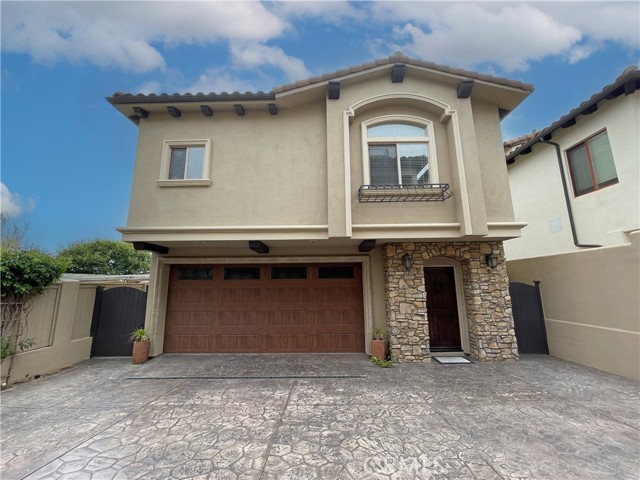 Detail Gallery Image 1 of 1 For 123 S Guadalupe Ave #C,  Redondo Beach,  CA 90277 - 4 Beds | 2/1 Baths