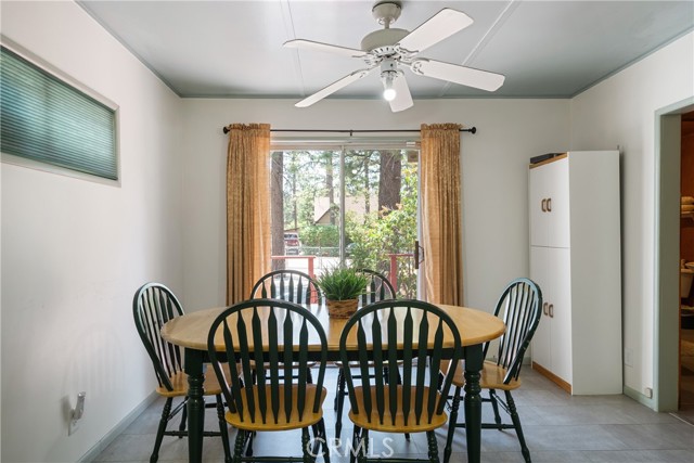 Detail Gallery Image 11 of 22 For 1005 Nana Ave, Big Bear City,  CA 92314 - 2 Beds | 2 Baths