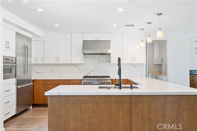 73534 Silver Moon Trail, Palm Desert CA: https://media.crmls.org/medias/80b0ed7b-65f3-4a4b-a80e-9ca12e3759f5.jpg