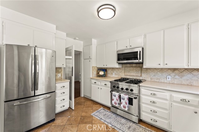 Detail Gallery Image 17 of 28 For 2205 Las Lunas, Pasadena,  CA 91107 - 3 Beds | 2 Baths