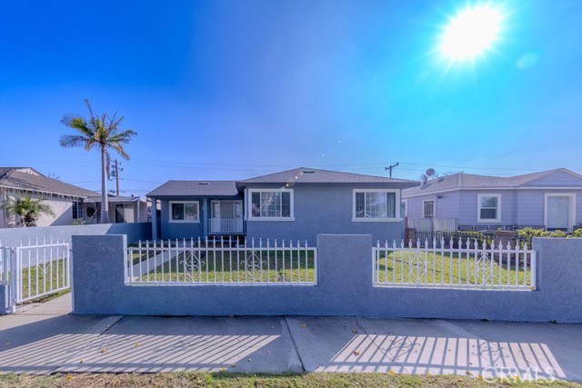 Detail Gallery Image 1 of 32 For 9832 Orr and Day Rd, Santa Fe Springs,  CA 90670 - 3 Beds | 2 Baths