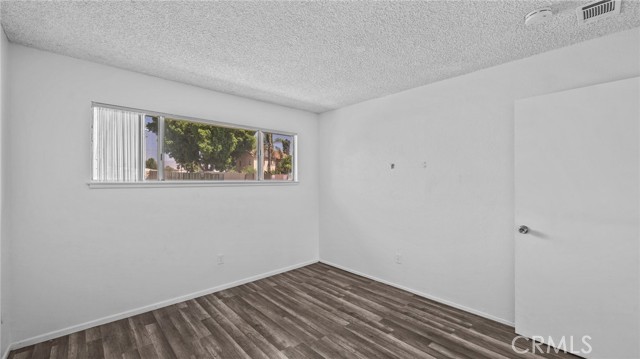 Detail Gallery Image 9 of 15 For 3568 20th St, Highland,  CA 92346 - – Beds | – Baths