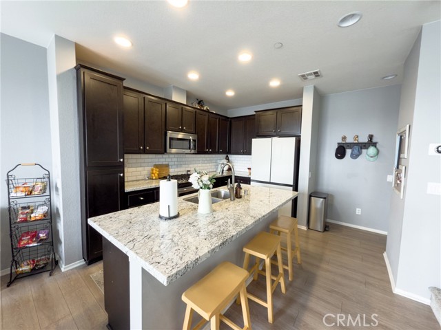 5485 San Roberto, San Diego CA: https://media.crmls.org/medias/80b30f41-00a3-4df8-8295-6097e8d959ac.jpg