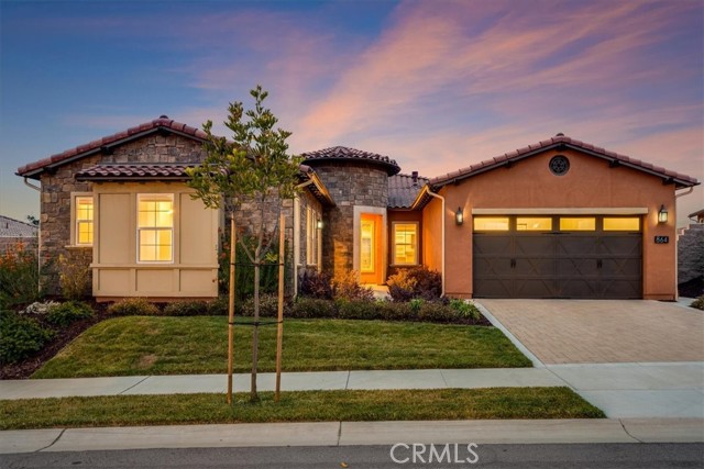 864 Trail View Place, Nipomo CA: https://media.crmls.org/medias/80b377d6-1b5b-4b59-ae20-03214b382013.jpg