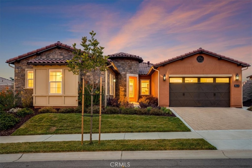 864 Trail View Place