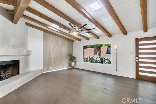 Detail Gallery Image 2 of 21 For 4283 Morro, Woodland Hills,  CA 91364 - 3 Beds | 2 Baths