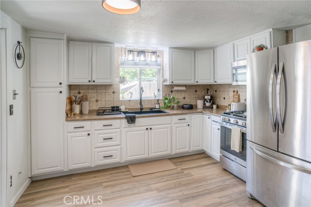 2368 Brown Street, Durham CA: https://media.crmls.org/medias/80b45c91-89a9-4d92-b310-1970128e2581.jpg