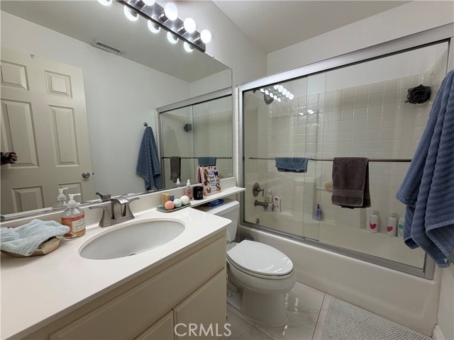 MLS #OC25260603 image #11