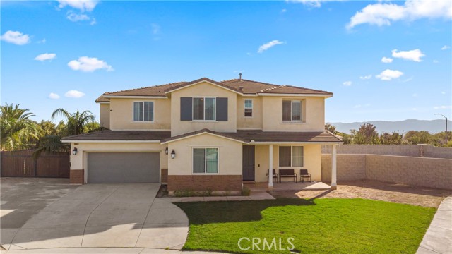 Detail Gallery Image 4 of 39 For 5052 Clematis Ct, Jurupa Valley,  CA 91752 - 5 Beds | 3/1 Baths