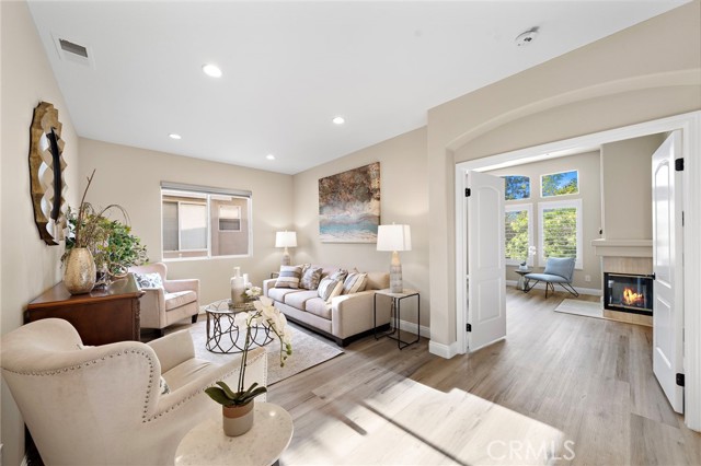 Detail Gallery Image 28 of 49 For 7095 Ashley Dr, Huntington Beach,  CA 92648 - 5 Beds | 3 Baths